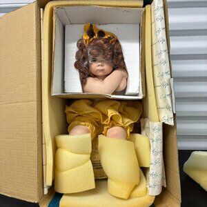 BRAND NEW Suzy Q 14” Porcelain Seated Doll by Cindy Marschner Rolfe Yellow A-310